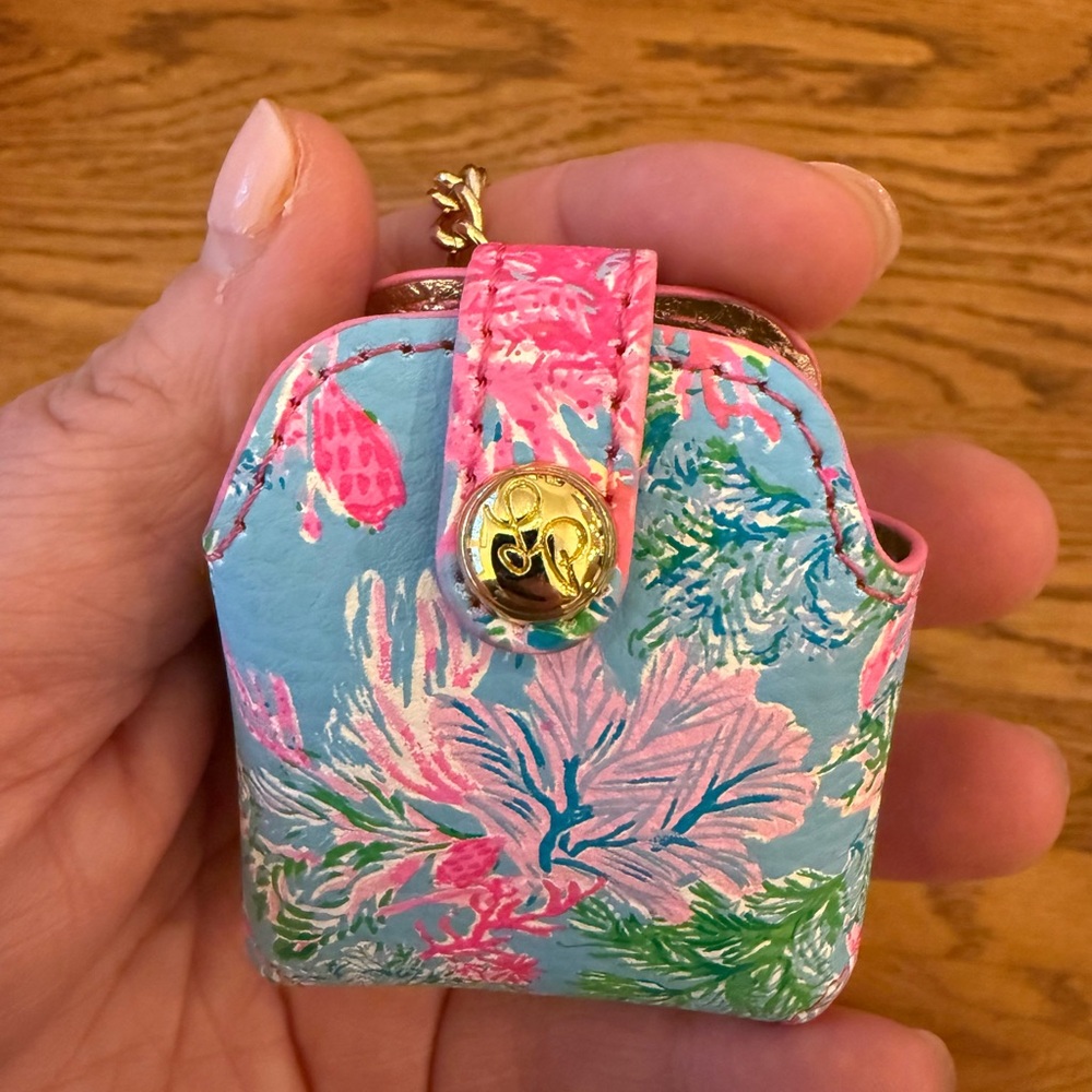 Lilly Pulitzer Market Tote with Coordinating Accessories - Picture 12 of 12